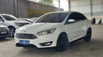 FORD - FOCUS - 2.0 TITANIUM FASTBACK 16V FLEX 4P POWERSHIFT
