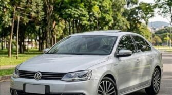 VOLKSWAGEN - JETTA - 2.0 COMFORTLINE FLEX 4P TIPTRONIC